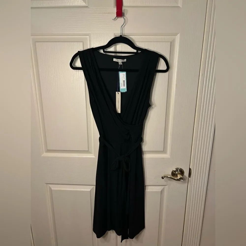 41 Hawthorn Black Sheath Dress V-Neck Sleeveless